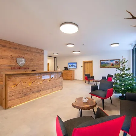 Aparthotel Edelweisshaus *