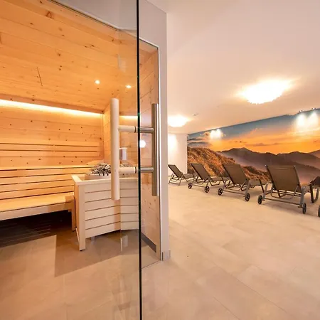 Aparthotel Edelweisshaus Konigsleiten